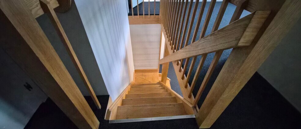 Building Photo - 5645 NY-5