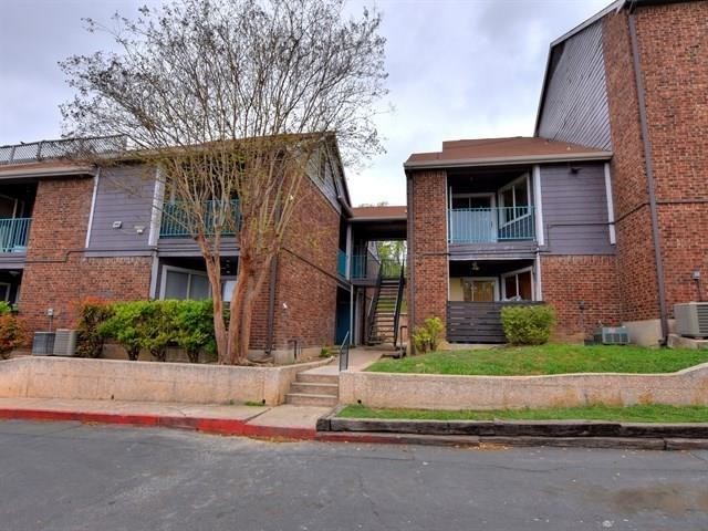 Building Photo - 1840 Burton Dr