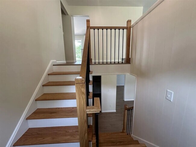 Building Photo - 3006 Stanford Ave