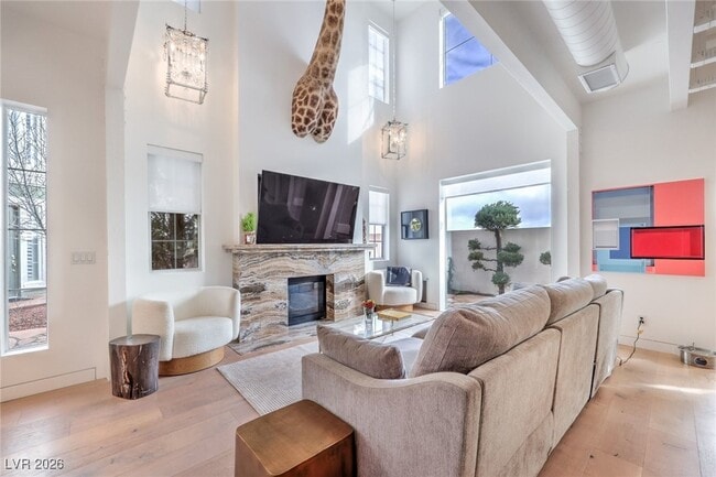 Building Photo - 952 Coatbridge St