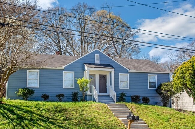 Primary Photo - 178 Park St SE