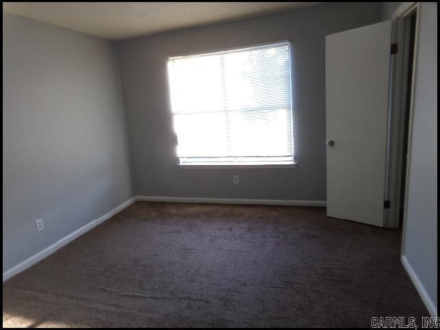 Building Photo - 1805 Sanford Dr