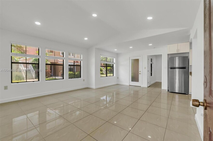 Building Photo - 15560 SW 104th Ter