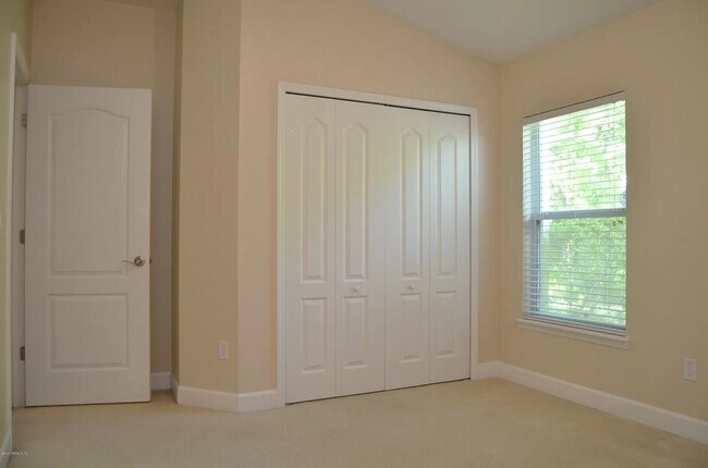 Building Photo - 32410 Pond Parke Pl