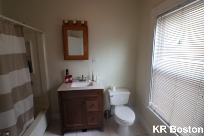 Building Photo - 23 N Beacon St