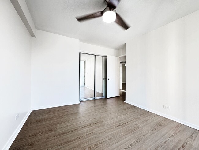 Building Photo - Honolulu Condo with Split A/C, One Secured Parking, Utilities Included