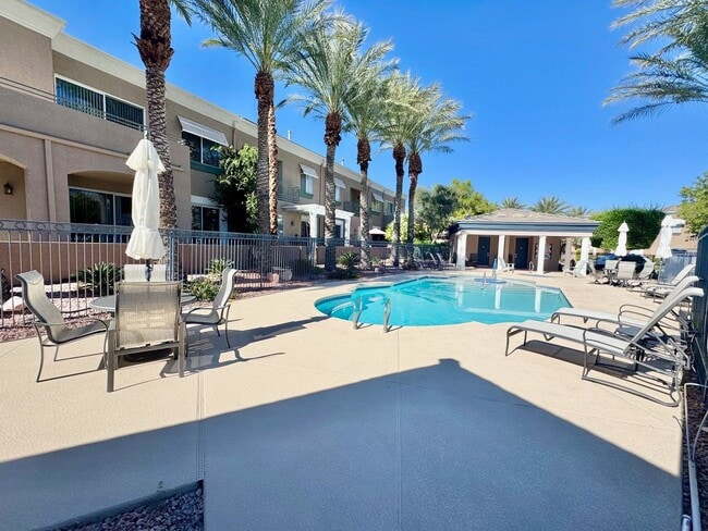Building Photo - UPPER-LEVEL CONDO WITH BALCONY IN SUMMERLIN