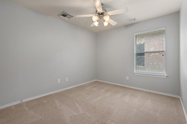 Building Photo - 26873 Armor Oaks Dr
