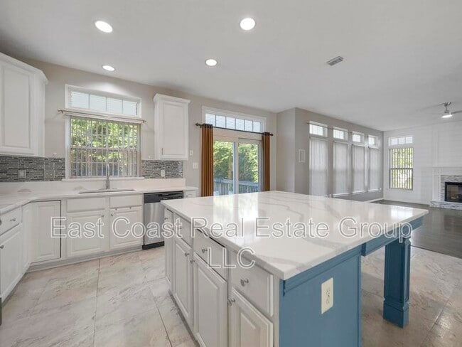 Building Photo - 4824 Old Holter Rd