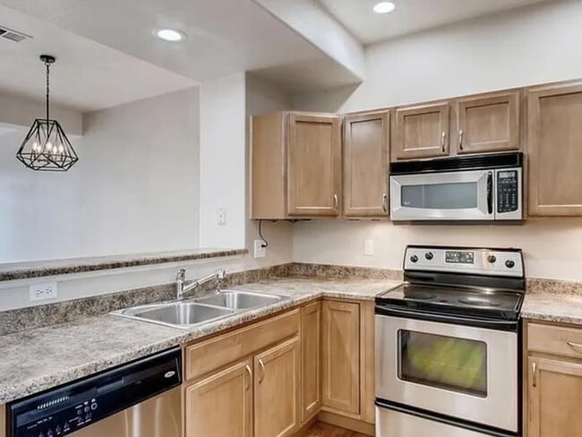 Building Photo - 5453 Water Tower Promenade