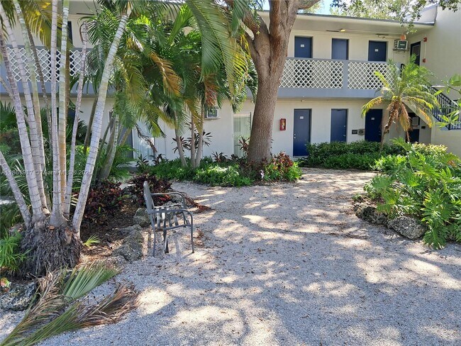 Primary Photo - 13025 Emerald Dr