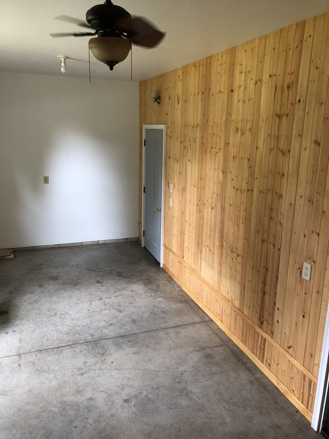 Building Photo - 429 N Park Ln