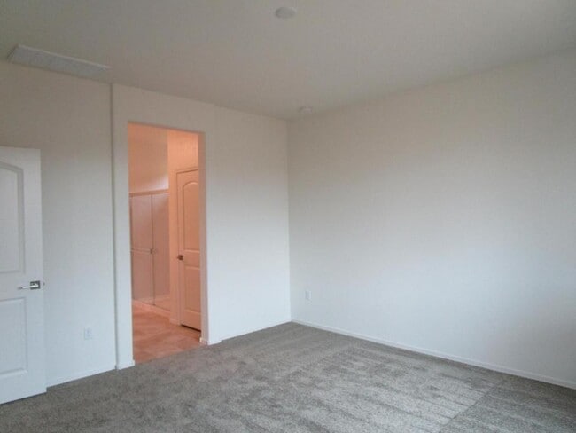 Building Photo - 14226 E Adeline Drive