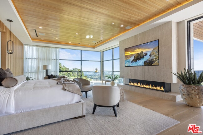 Building Photo - 1033 Somera Rd