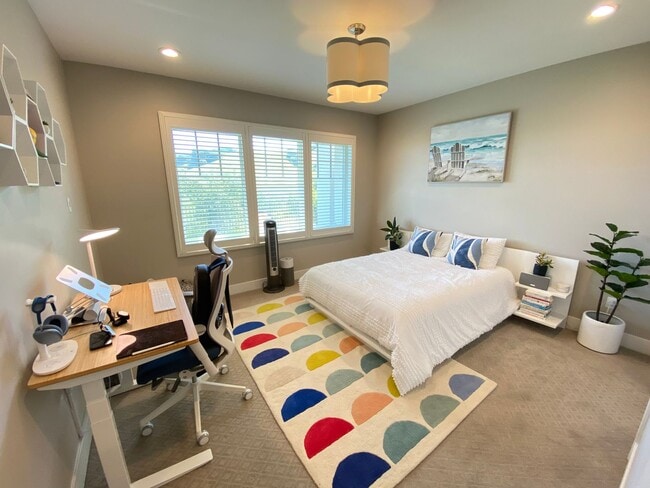 Building Photo - Wilder, Orinda!!!  4 Bed, 4.5 Bath, apx 3,380 Sq Ft.