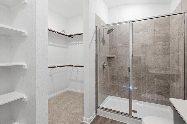 Building Photo - 121 Honey Bee Rd