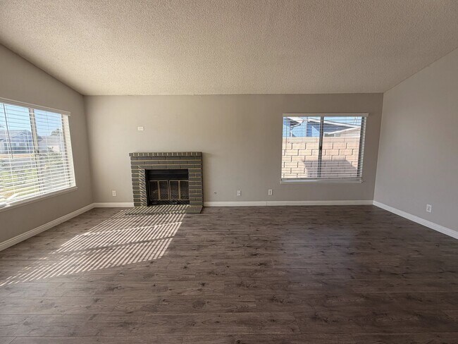 Building Photo - 15366 Black Shadow Dr