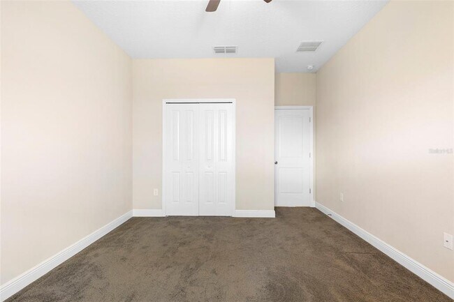 Building Photo - 1497 Softshell St