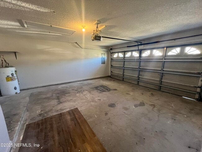 Building Photo - 2315 Companion Cir E