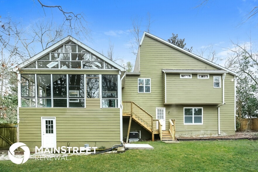 Building Photo - 52 Debonaire Dr NW