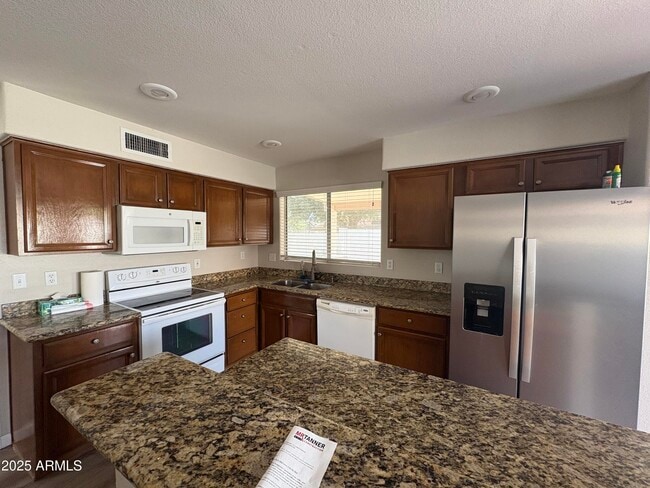 Building Photo - 1472 E Constitution Dr