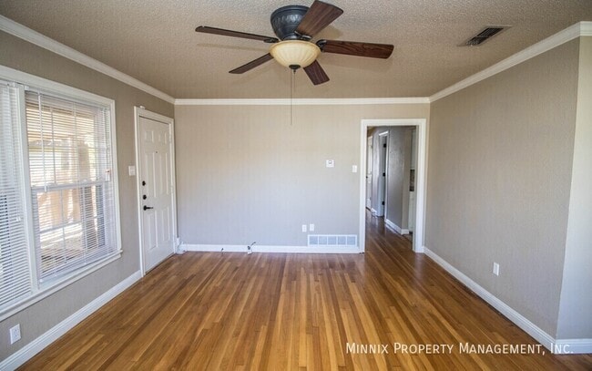 Building Photo - 4303 43rd St