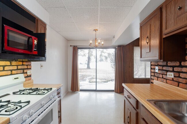 Building Photo - 452 Harrison Ct