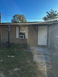 Building Photo - Furnished 3 Bed 1 Bath Rental South Bossier