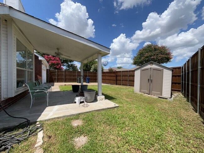 Building Photo - 2818 Pecan Meadow Dr