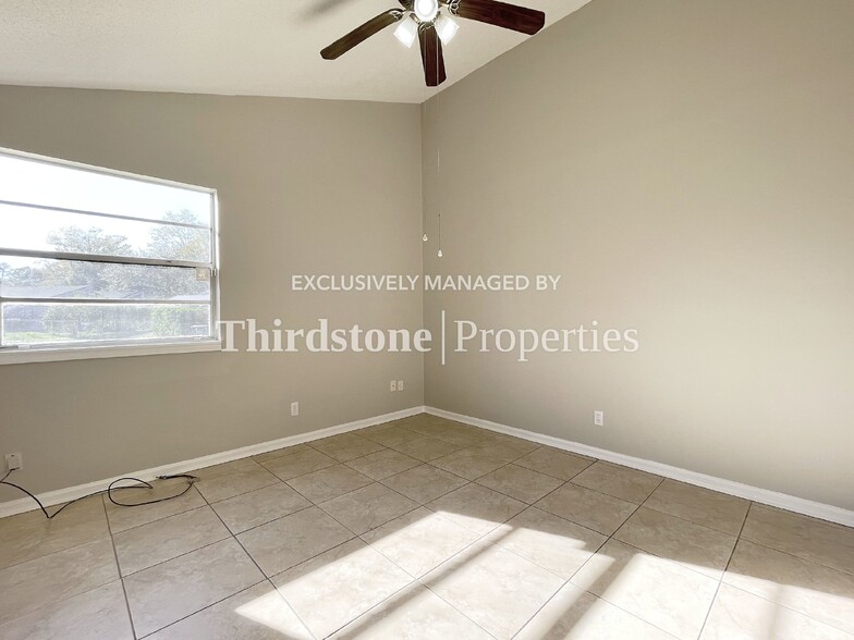 Building Photo - 8124 San Jose Manor Dr E