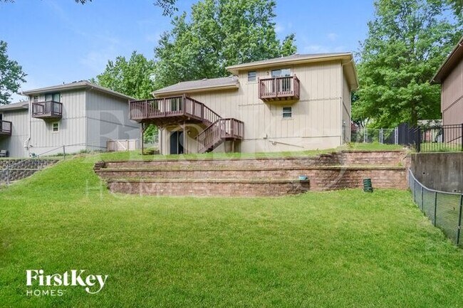 Building Photo - 6733 NW Sioux Dr