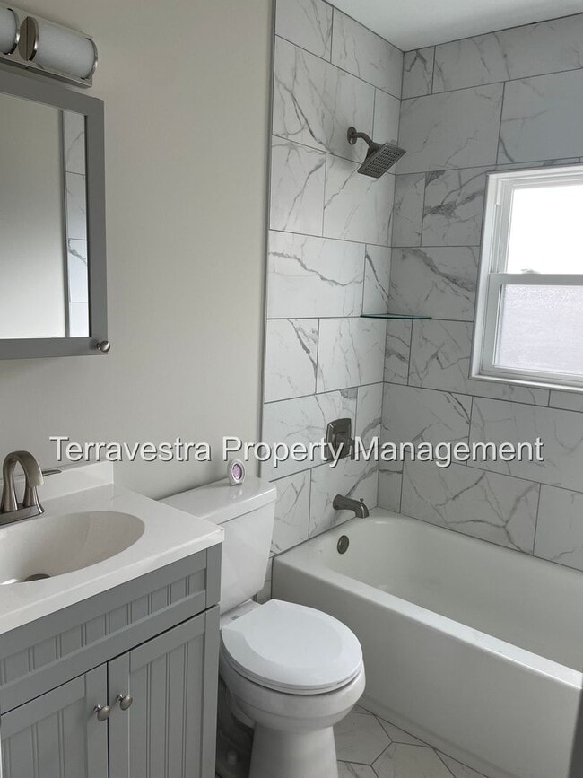 Building Photo - Newly Renovated 3 Bed in Carney's Point. Eligible for $500 Security Deposit.