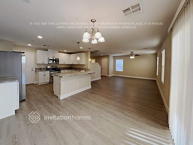 Building Photo - 9040 Gambel Oak Ct