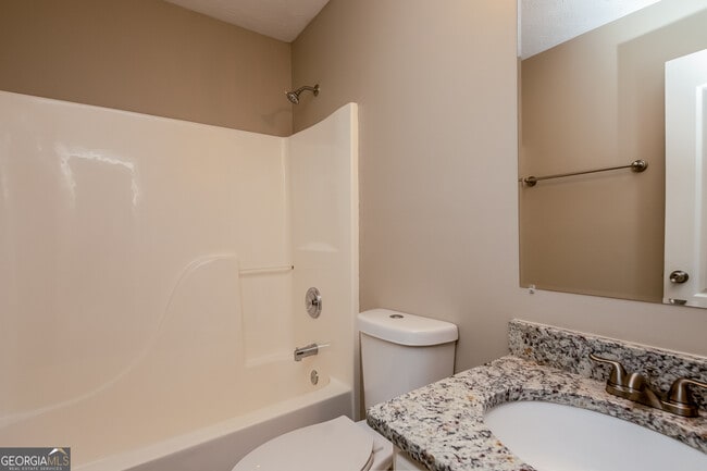 Building Photo - 3040 Reynolds Run