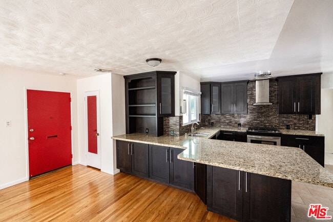 Building Photo - 12127 Aneta St