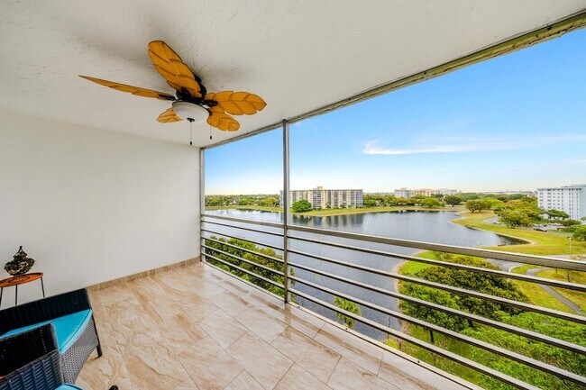 Building Photo - 3051 N Course Dr