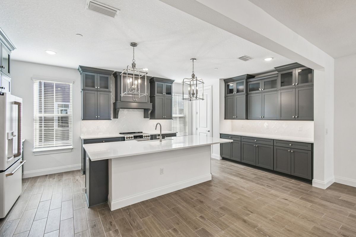 Building Photo - 1927 Risby Aly