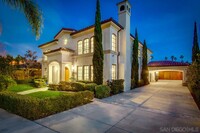 Building Photo - 315 Mesa Way