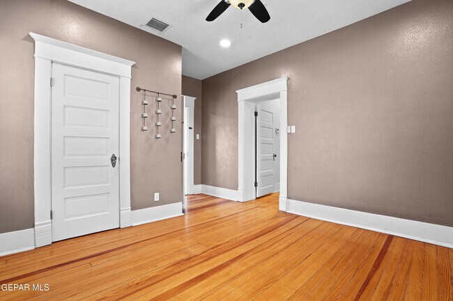 Building Photo - 711 Upson Dr
