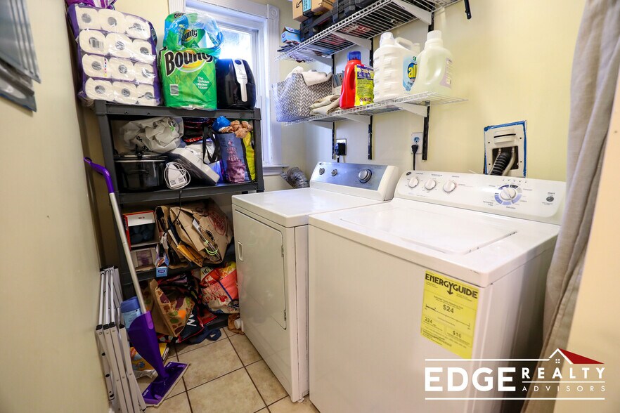 Building Photo - 15 Hallam St