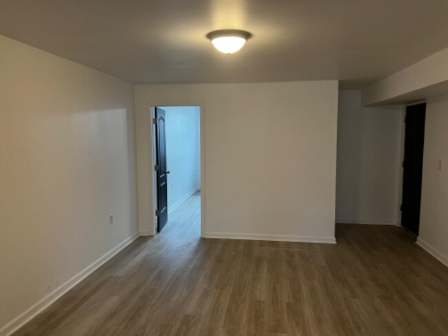 Building Photo - 40 Academy St