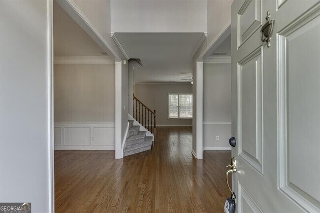 Building Photo - 1795 Lake Heights Cir
