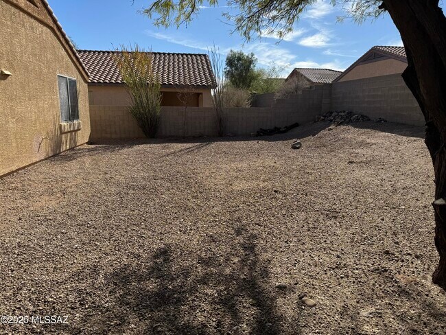 Building Photo - 6590 E Cooperstown Dr