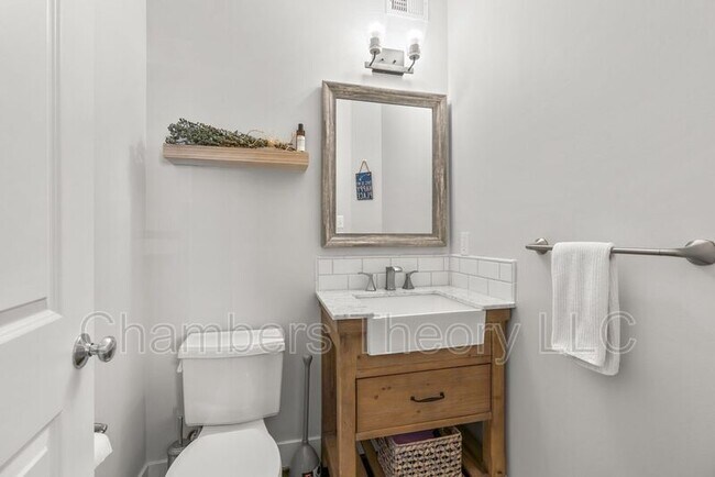 Building Photo - 5136 Randolph Rd