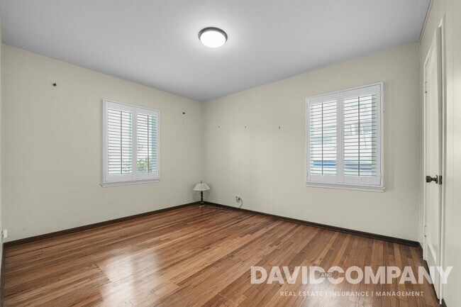 Building Photo - 6225 W 77th St