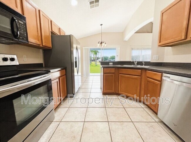 Building Photo - 5379 Tortuga Dr