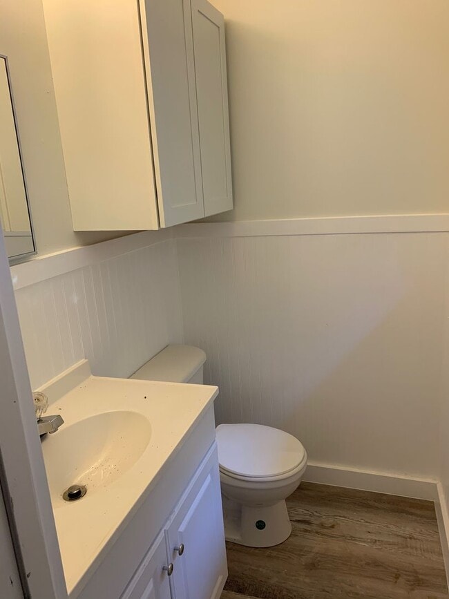 Building Photo - Settawig Ranch