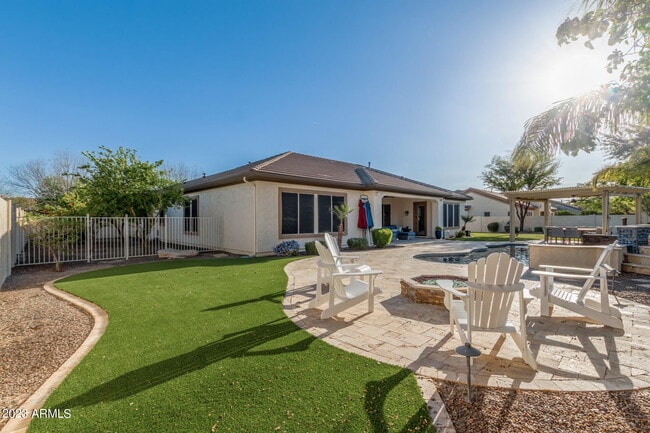 Building Photo - 19888 E Russet Rd