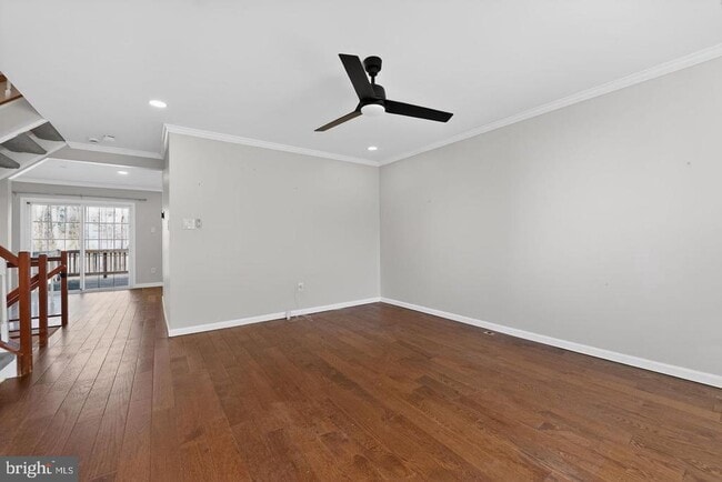 Building Photo - 708 Suffield Dr