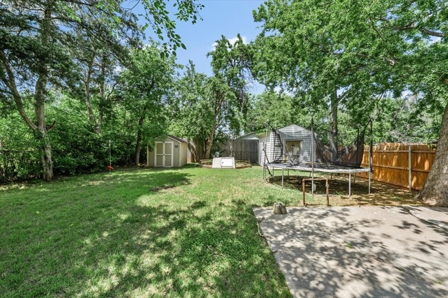 Building Photo - 2117 NW 29th St